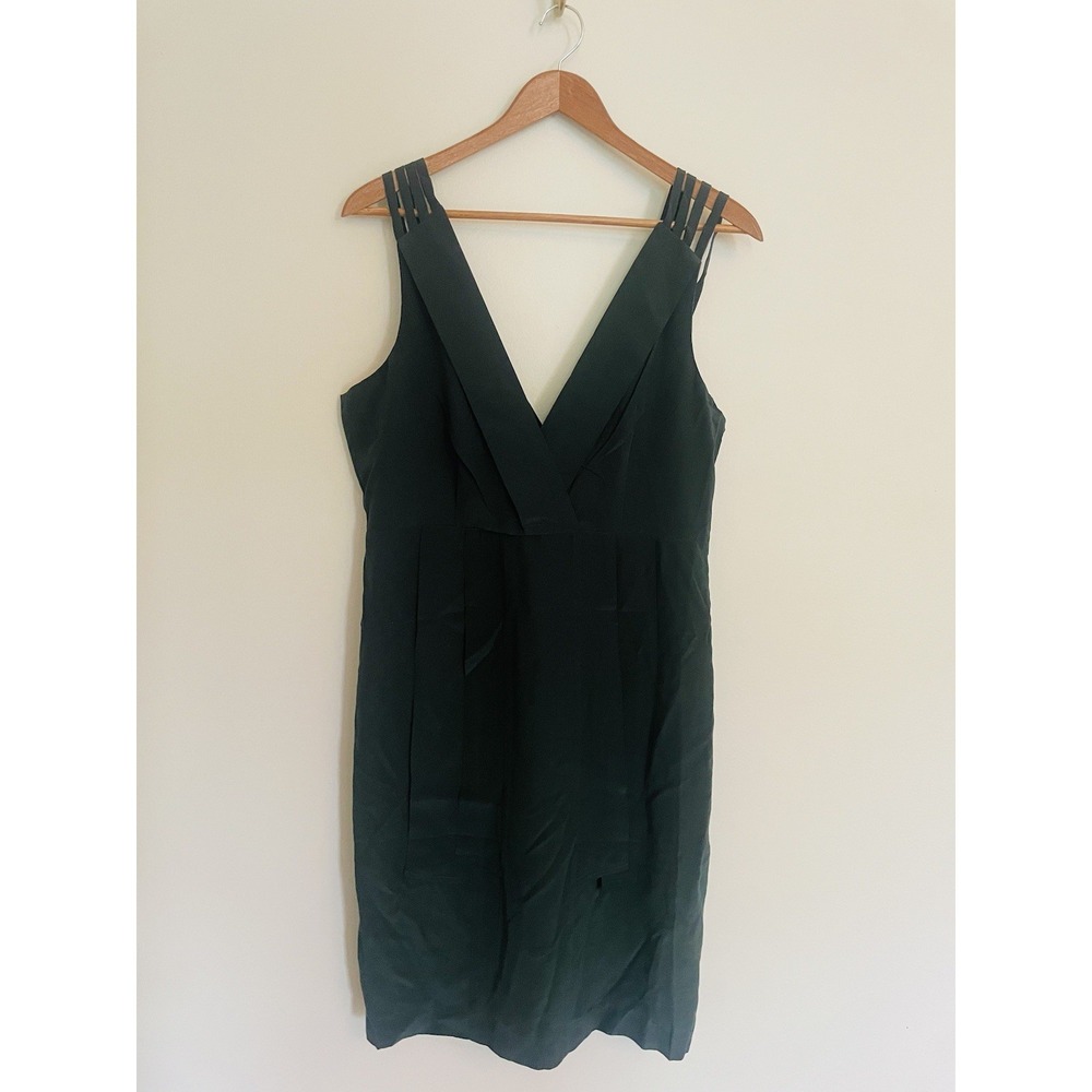 Suzabelle Strappy Shoulder Detail Green Knee Length 100% Silk Dress. Large. NWT.